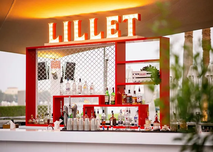 Ritz-Carlton Abu Dhabi, Grand CanalHotel Stelle